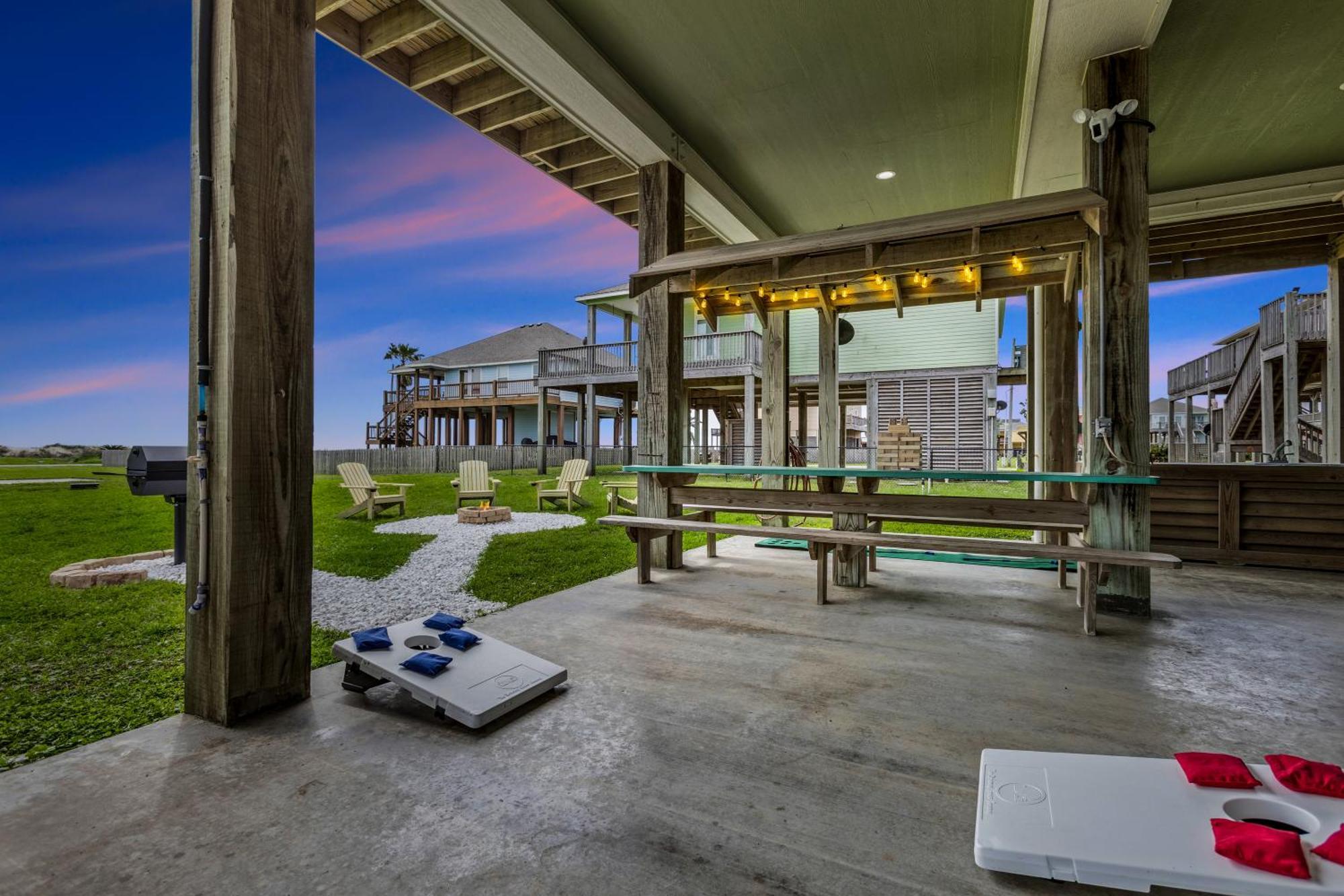 Seas The Day! 4Br Retreat, Hot Tub, Game Room, Firepit & Gulf Views Port Bolivar Экстерьер фото